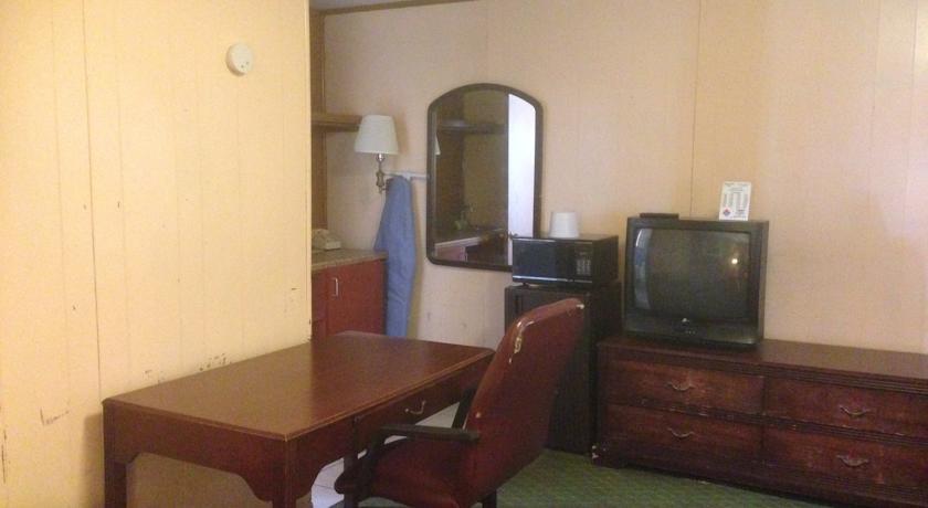 Executive Inn Deming Room photo