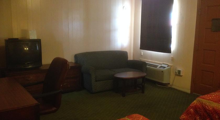 Executive Inn Deming Room photo