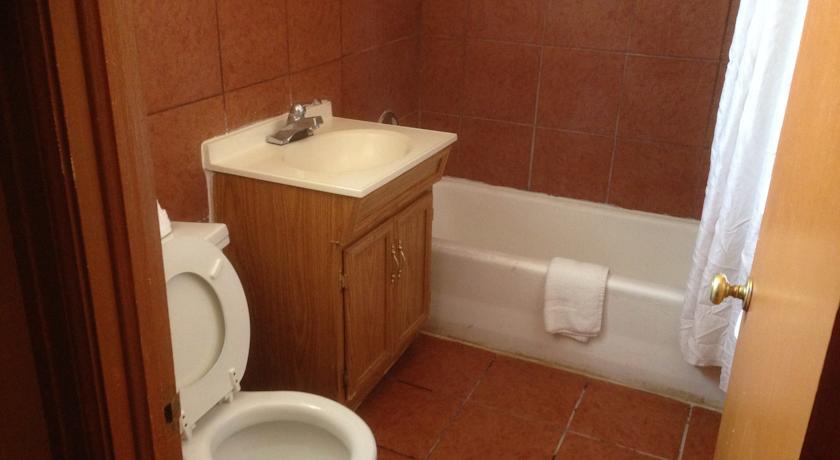 Executive Inn Deming Room photo