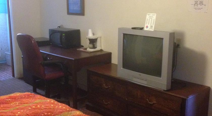 Executive Inn Deming Room photo